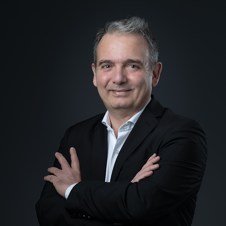 Photo-Attali-couleur-copie