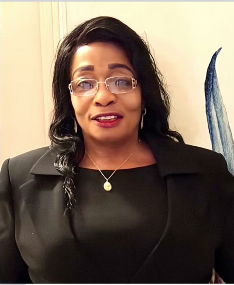 Dr Melany